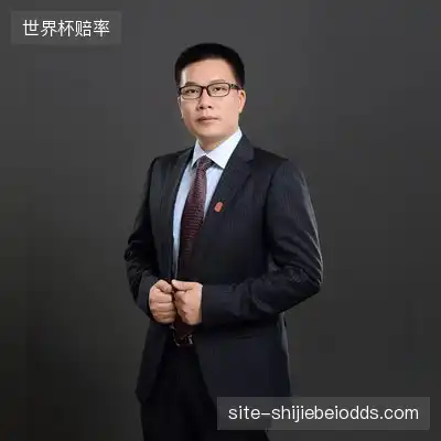 侯旭榕